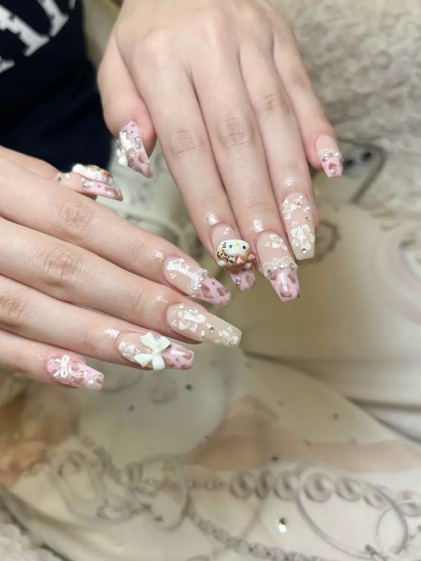 ネイル フットネイル フレンチネイル ジェルネイル ガーリー グラデーション ハンドネイル D.d Nail Moeのネイルデザイン