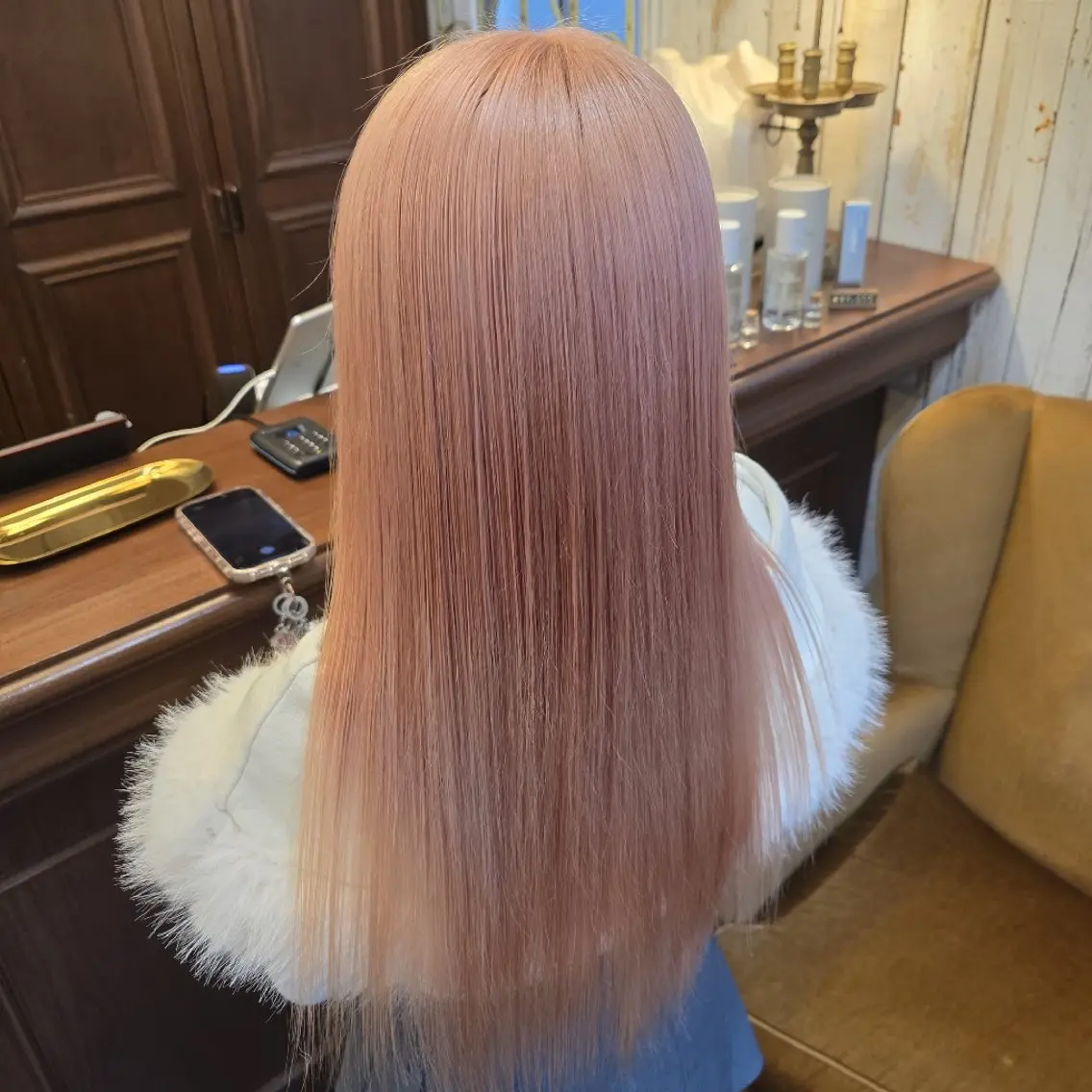 セミロング カラー ベージュカラー ピンクカラー ピンクベージュ ヘアカラー RYU/毛流れパーマ /前髪立ち上げ⚡️のヘアスタイル