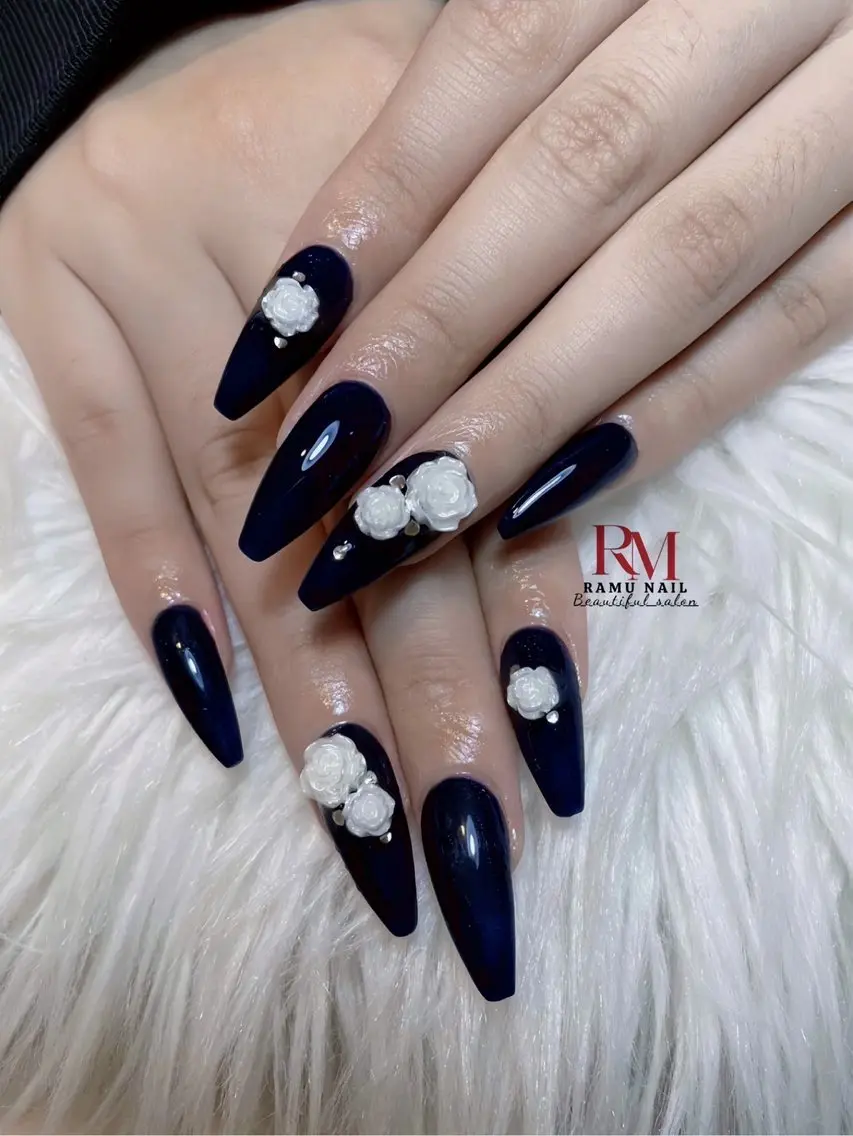 ネイル キラキラネイル マグネットネイル ミラーネイル ピンク ワンホンネイル ハンドネイル RAMU Nail 恵比寿店のネイルデザイン