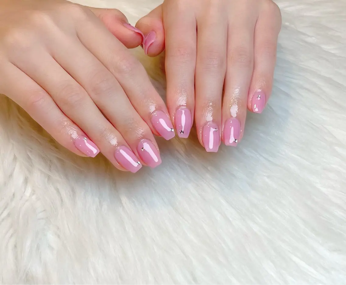 ネイル ストーンネイル Lino+ ネイル&よもぎ蒸しのネイルデザイン