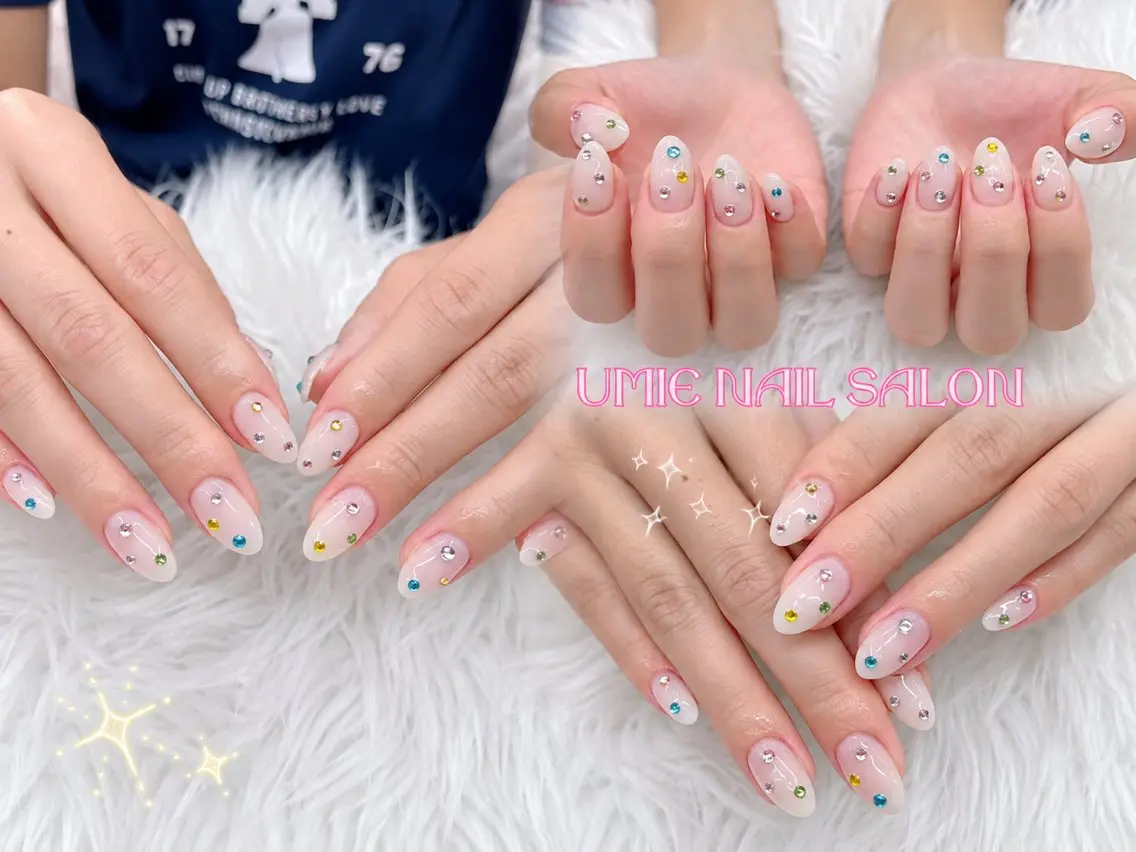 ネイル フットネイル フレンチネイル ジェルネイル ガラスフレンチ マグネットネイル ハンドネイル UMIE NAIL SALONのネイルデザイン
