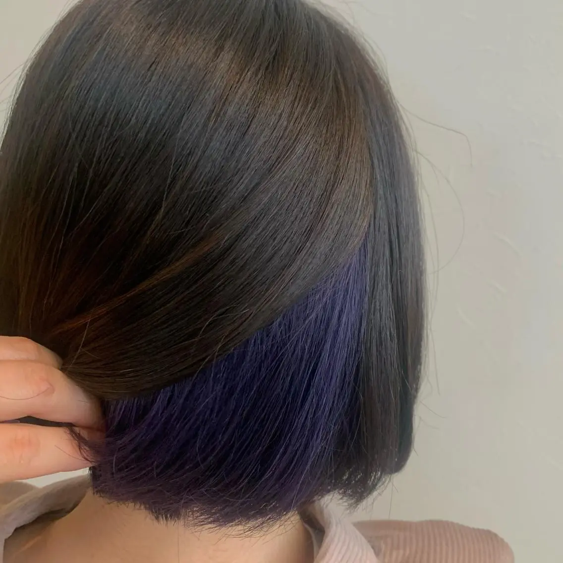 ショート カラー 黒崎 美乃里のヘアスタイル