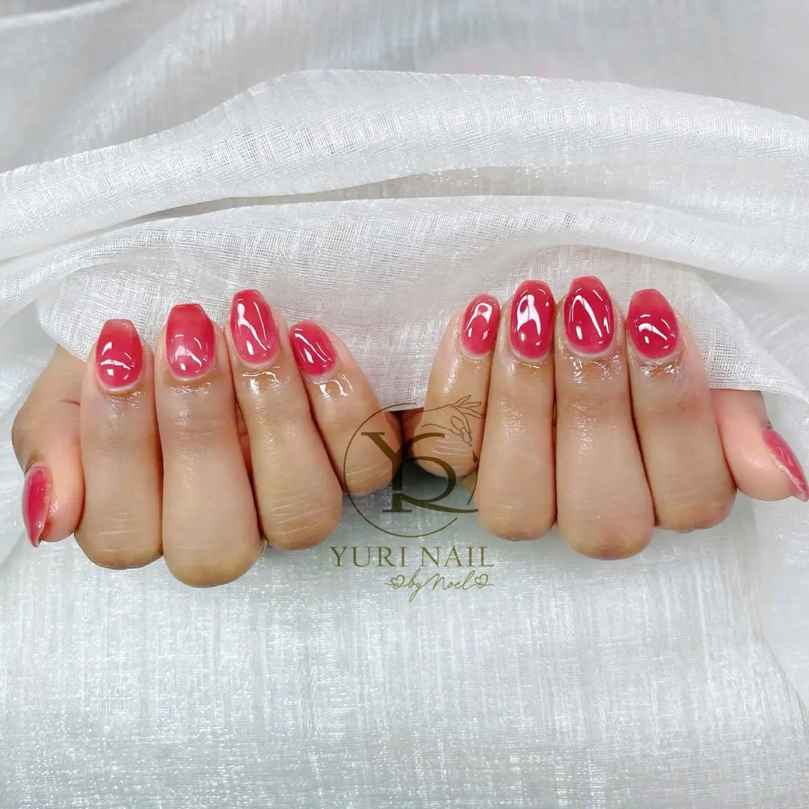 ネイル オーロラネイル ブルー チークネイル フレンチネイル グラデーション ハンドネイル フットネイル ハンドケア YURI Nail NARITAのネイルデザイン