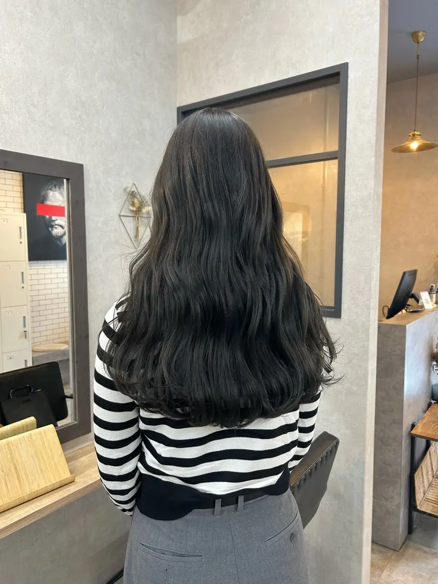 ロング カラー カット ヘアカラー トリートメント いなみね はるきのヘアスタイル