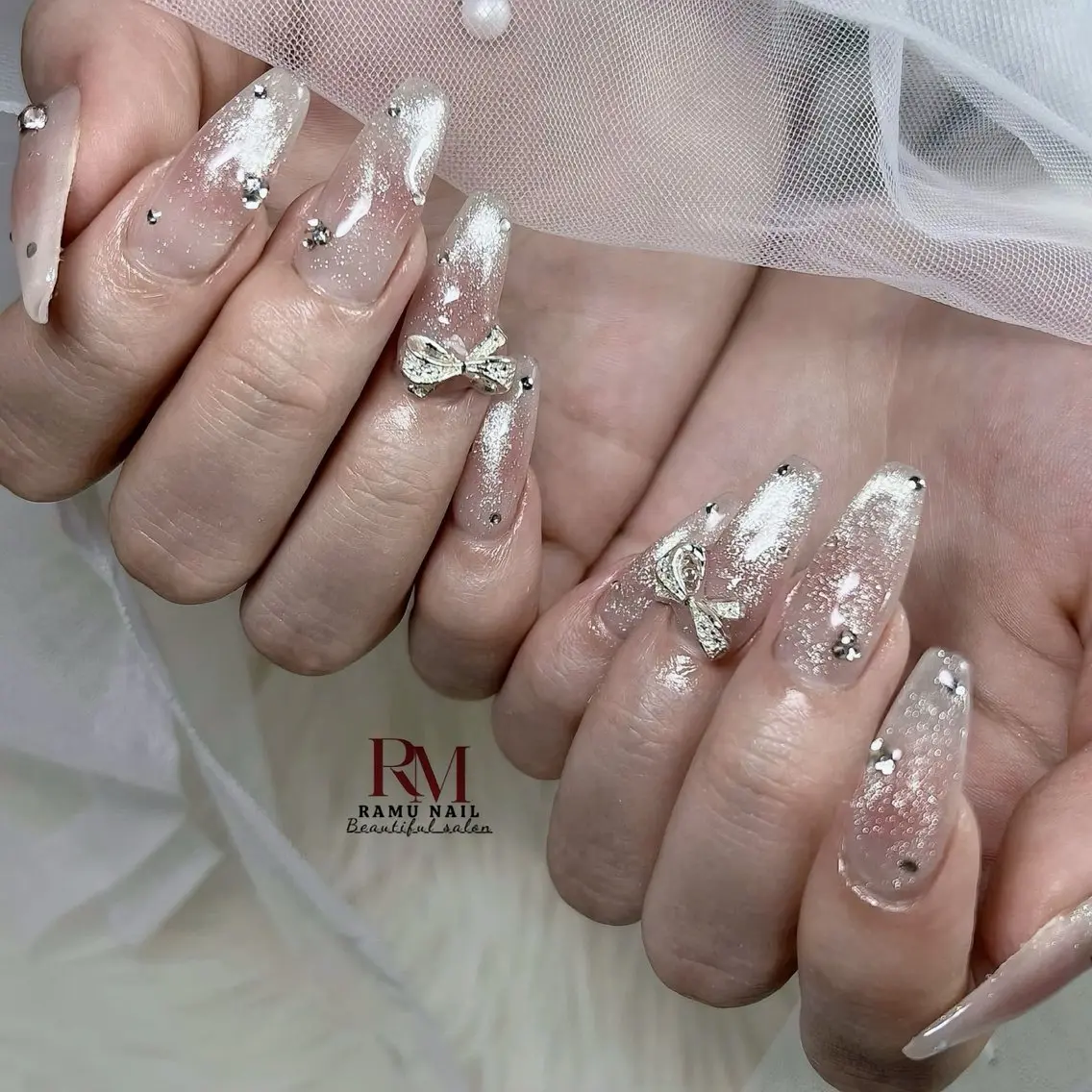 ネイル キラキラネイル マグネットネイル ミラーネイル ピンク ワンホンネイル ハンドネイル RAMU Nail 恵比寿店のネイルデザイン