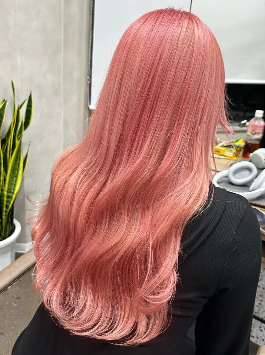 ロング カット ヘアカラー トリートメント TELA HAIR 副代表 岡田のヘアスタイル