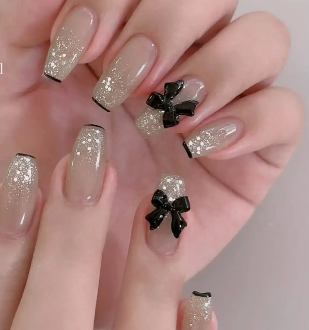 ネイル クリアネイル 長さ出し フラッシュネイル フレンチネイル ジェルネイル ハンドネイル kana nailのネイルデザイン