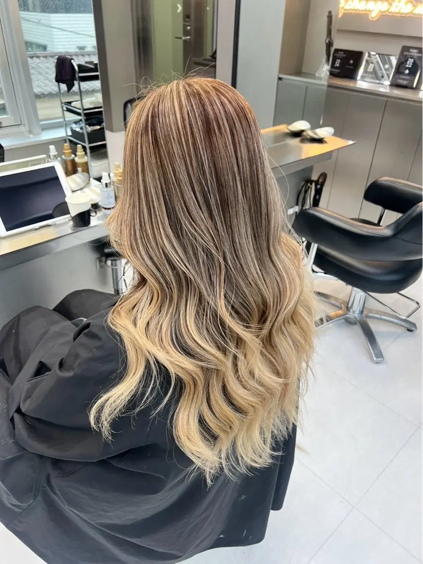 ロング レイヤーカット トリートメント ヘアカラー トリートメント Kotomi 🇺🇸💋のヘアスタイル