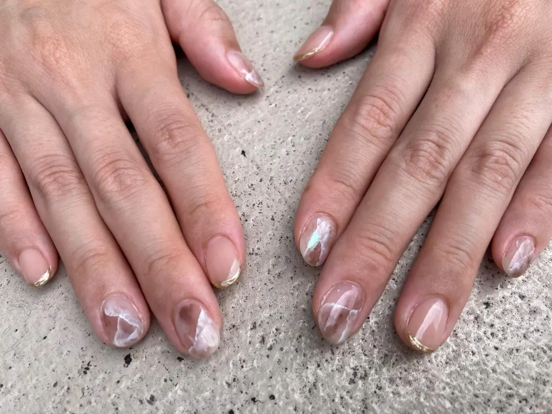 ショート ネイル ハンドネイル フットネイル ✴︎ Delightのネイルデザイン