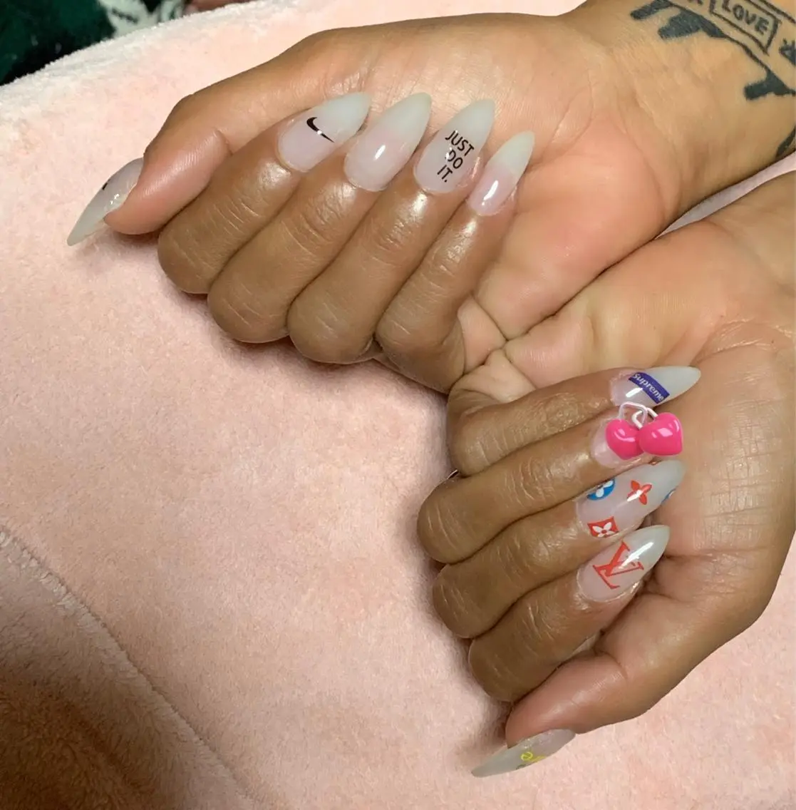 ネイル アニマル柄 アートネイル ニュアンスネイル スカルプネイル シンプルネイル ハンドネイル x.1.0.nail ♡Cのネイルデザイン