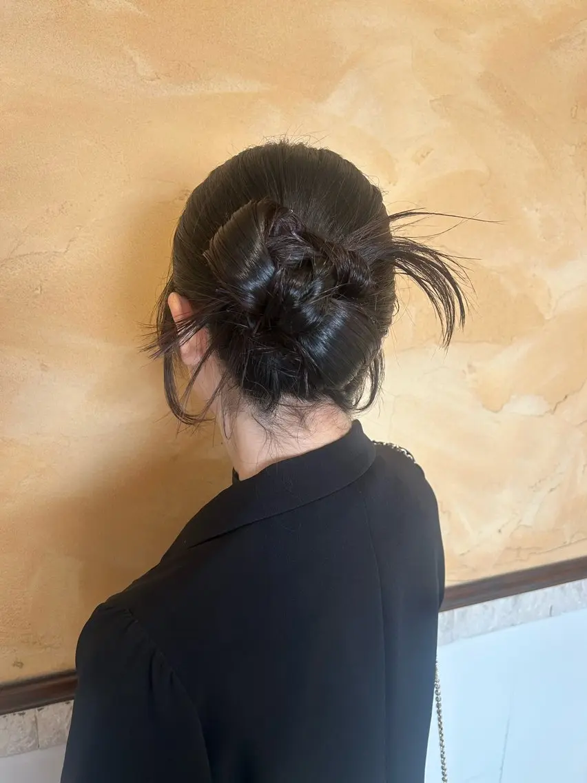 ロング ヘアアレンジ ボブ くびれヘア 顔周りカット 韓国風ヘア レイヤーカット ブリーチなしベージュ /ヘアセット/ミユのヘアスタイル