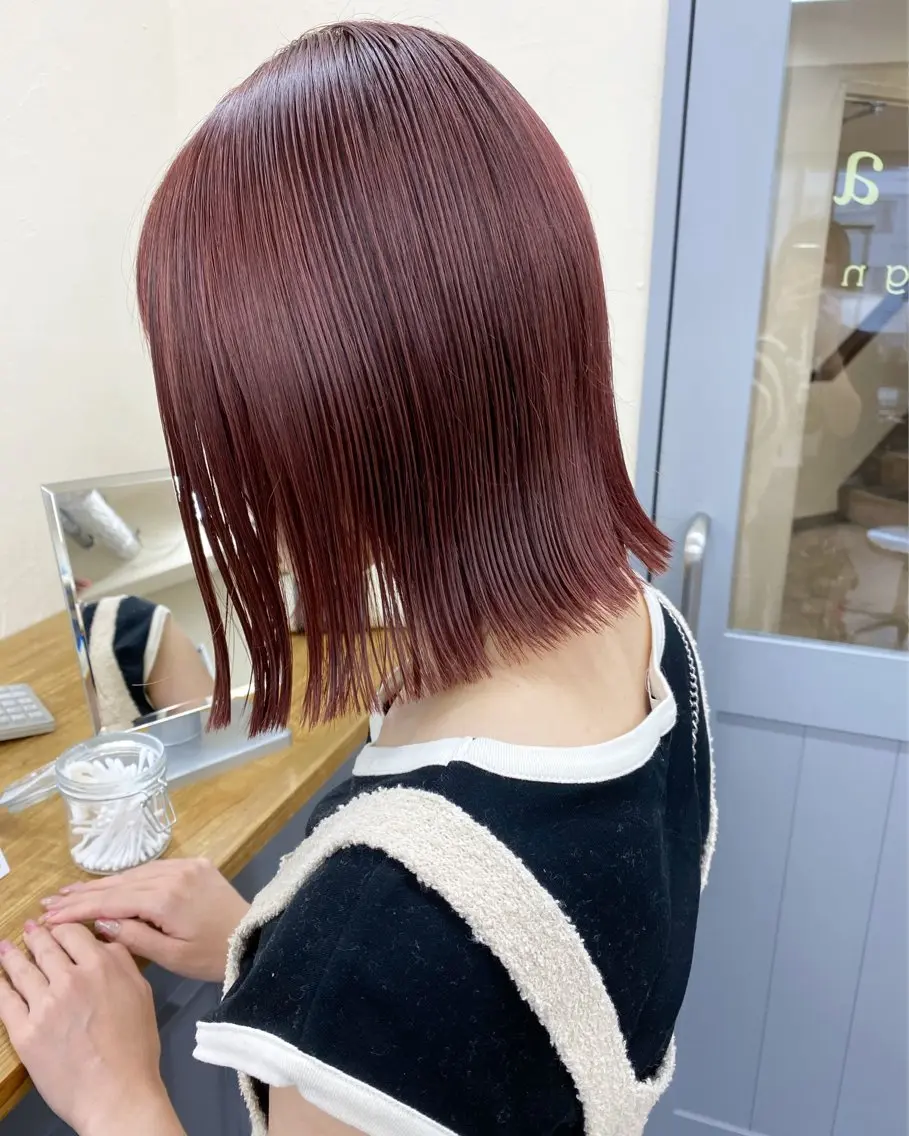 ショート カラー 切りっぱなしボブ ブラウンカラー ピンクカラー ピンクブラウン ボブ レイヤー暖色カラー 池袋Yamamotoのヘアスタイル
