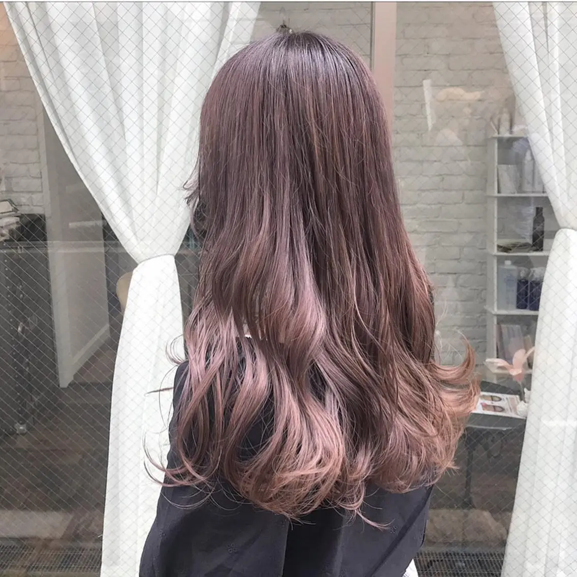 🏹SNSで大人気✨話題の外国人風イルミナカラー/大阪では1%のサロンでしかないキラ水♡ツヤ感たっぷりです♡の写真