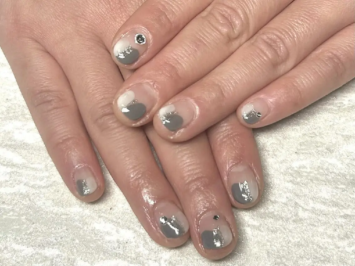 ネイル アートネイル 入学式 卒業式 韓国ネイル ミラーネイル ハンドネイル JULIE NAILのネイルデザイン