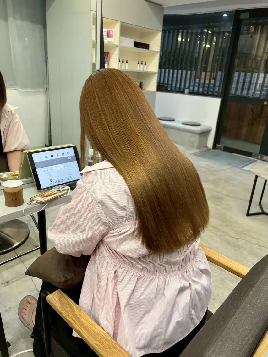 ロング パーマ 縮毛矯正 🍒モテ暖色カラー × うる艶✧ ゆなのヘアスタイル