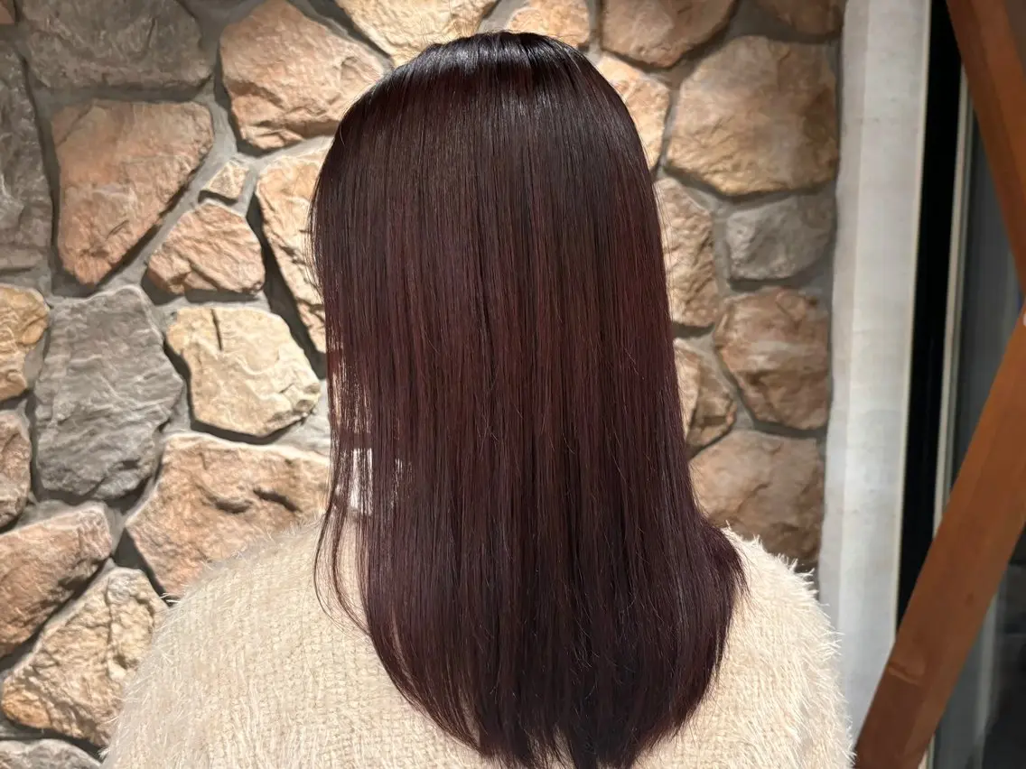 セミロング 小玉 唯依のヘアスタイル