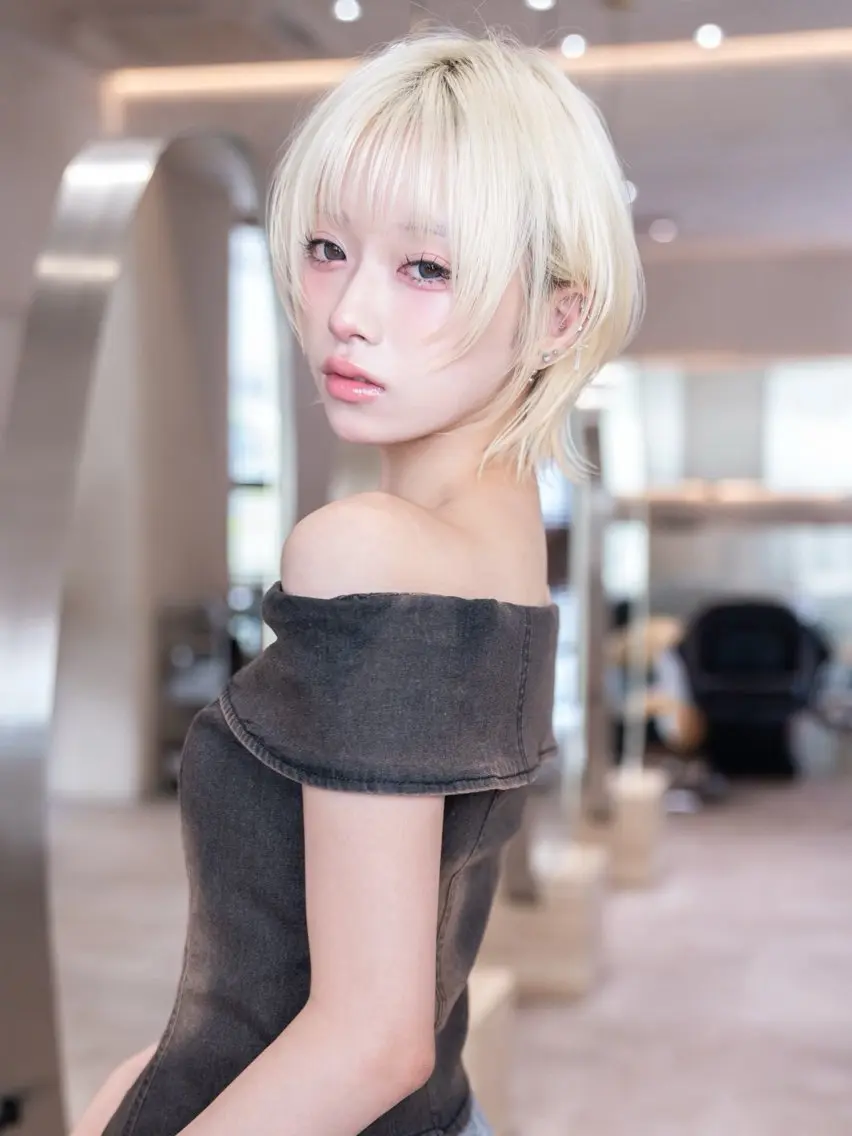 リタッチカラー+最新ケアトリートメントの写真