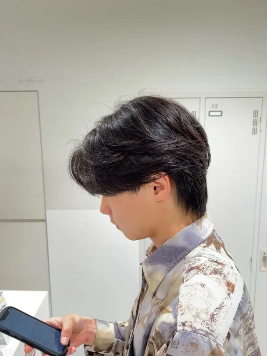 ショート カラー パーマ メンズ カット 【シャドウパーマ センターパート】義心のヘアスタイル