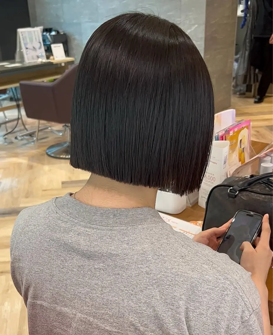 ショート ボブ カット 縮毛矯正 加納千華 /ボブ/ぱつっとボブのヘアスタイル