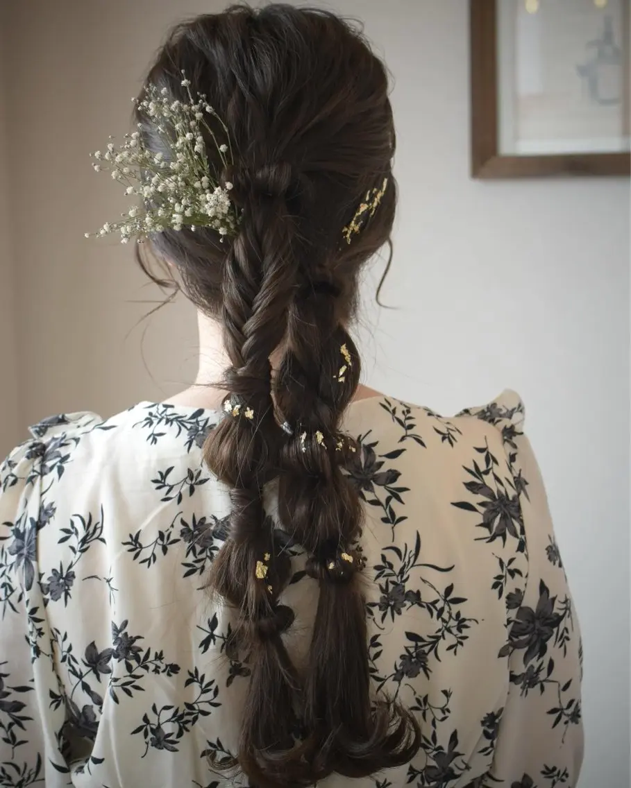 ロング ヘアアレンジ 岩村 夏姫のヘアスタイル