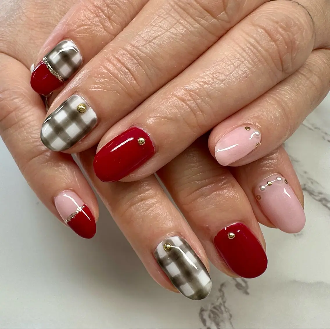 ネイル アートネイル チークネイル キラキラネイル ラメ(グリッター) マグネットネイル Mai’s nailのネイルデザイン