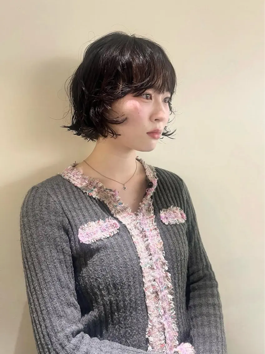 ショート パーマ レイヤー/ダブルカラ ー🎀Sayakaのヘアスタイル