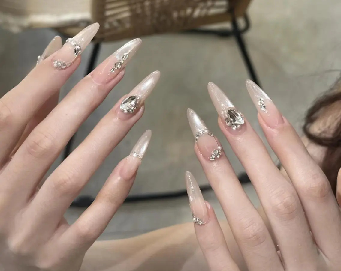 ネイル ハンドネイル ハンドケア 🍑 momo_nailのネイルデザイン
