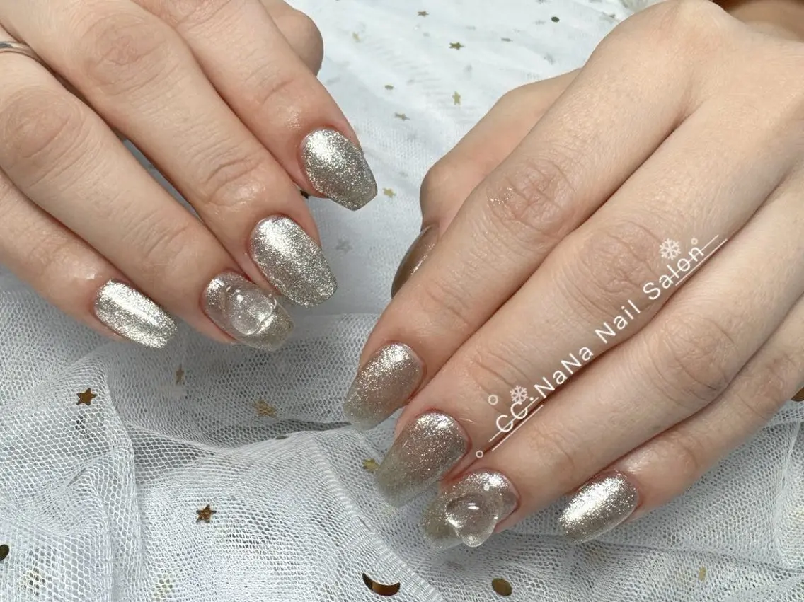 ネイル チークネイル フラッシュネイル ハート キラキラネイル 韓国ネイル ハンドネイル 💎CC・NaNa 韓国風ネイル🌙Cのネイルデザイン