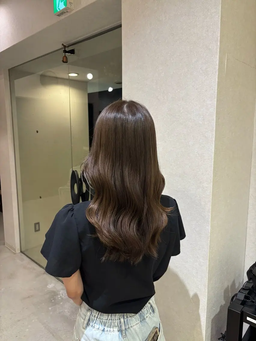 セミロング Rudder 牛嶋のヘアスタイル