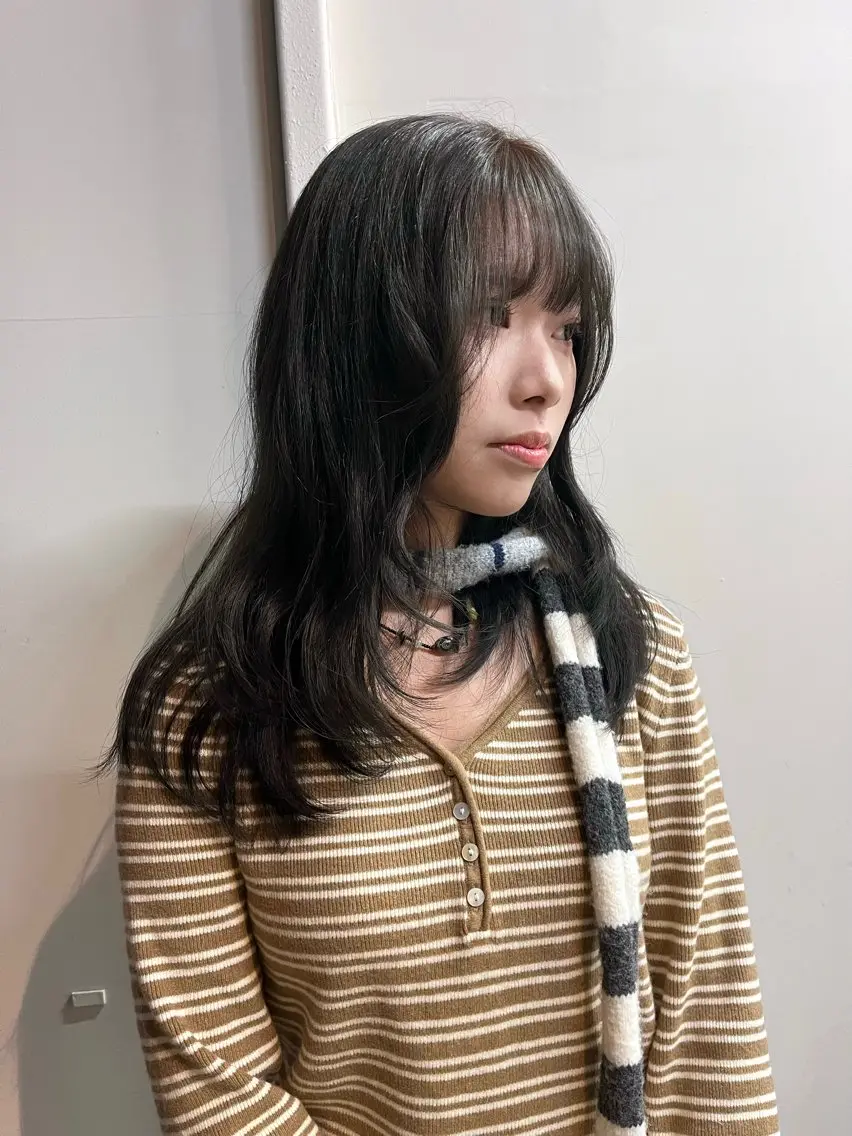 セミロング ヘアカラー anri🐏/ボブ /レイヤーのヘアスタイル
