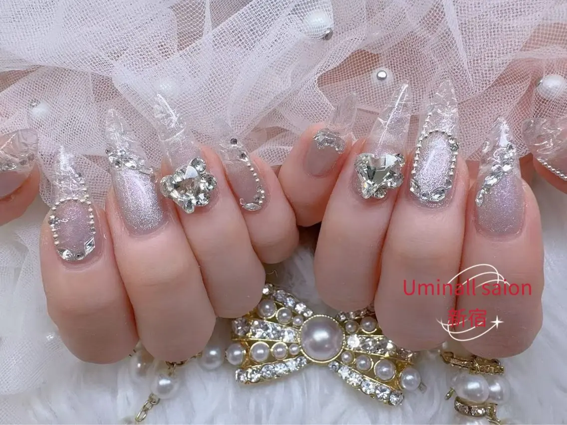 ネイル UMI ネイルサロン新宿🎀のネイルデザイン