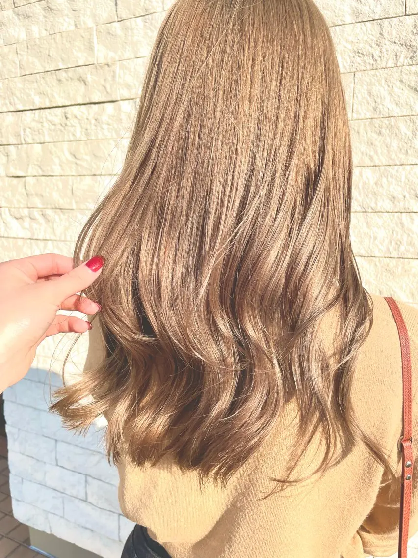 ロング カラー 三浦 悠のヘアスタイル