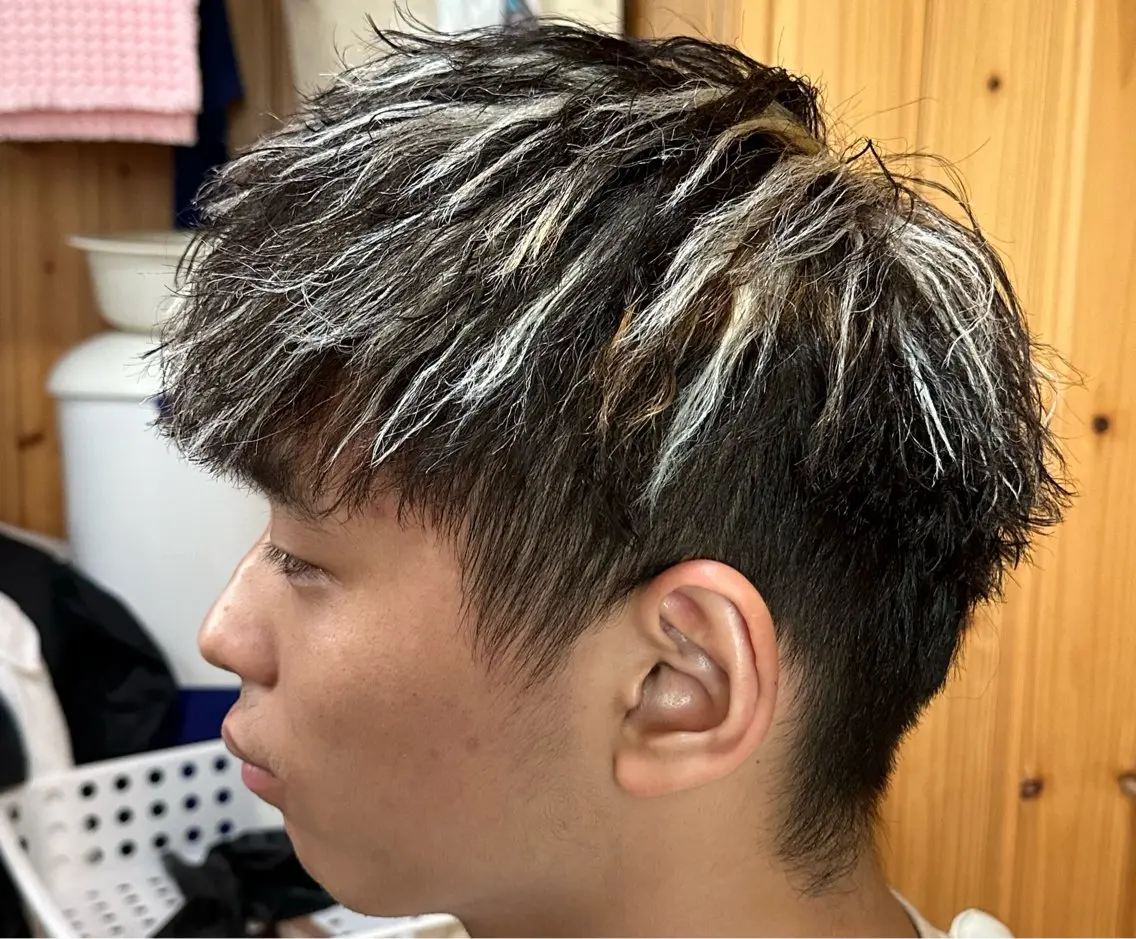 ショート カラー パーマ メッシュ ツイストパーマ 吉田 零のヘアスタイル