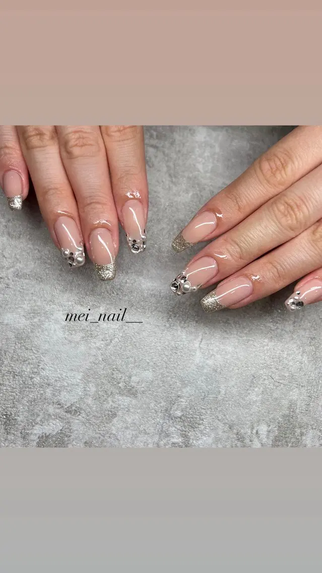 ネイル フレンチネイル キラキラネイル ハンドネイル est nail 永山のネイルデザイン