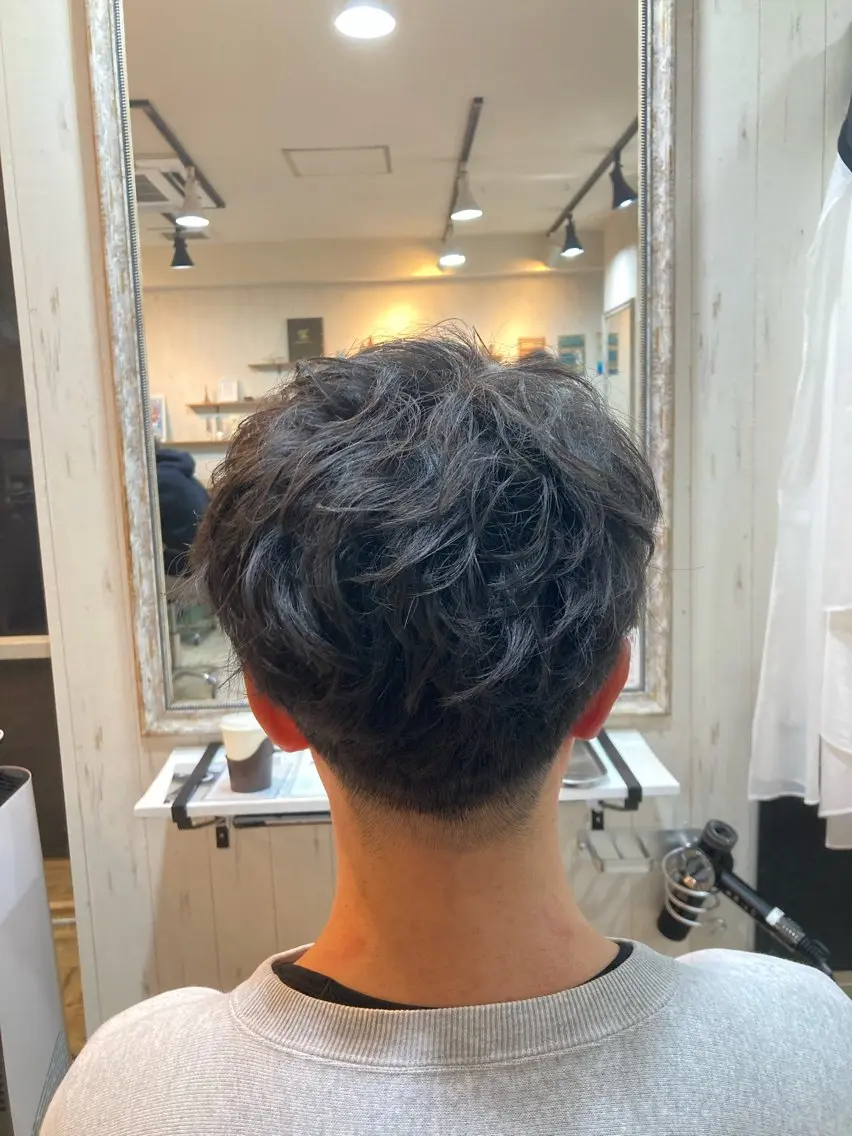 ミディアム パーマ メンズ カット パーマ 💥桜木町メンズ専門 💥ルキのヘアスタイル