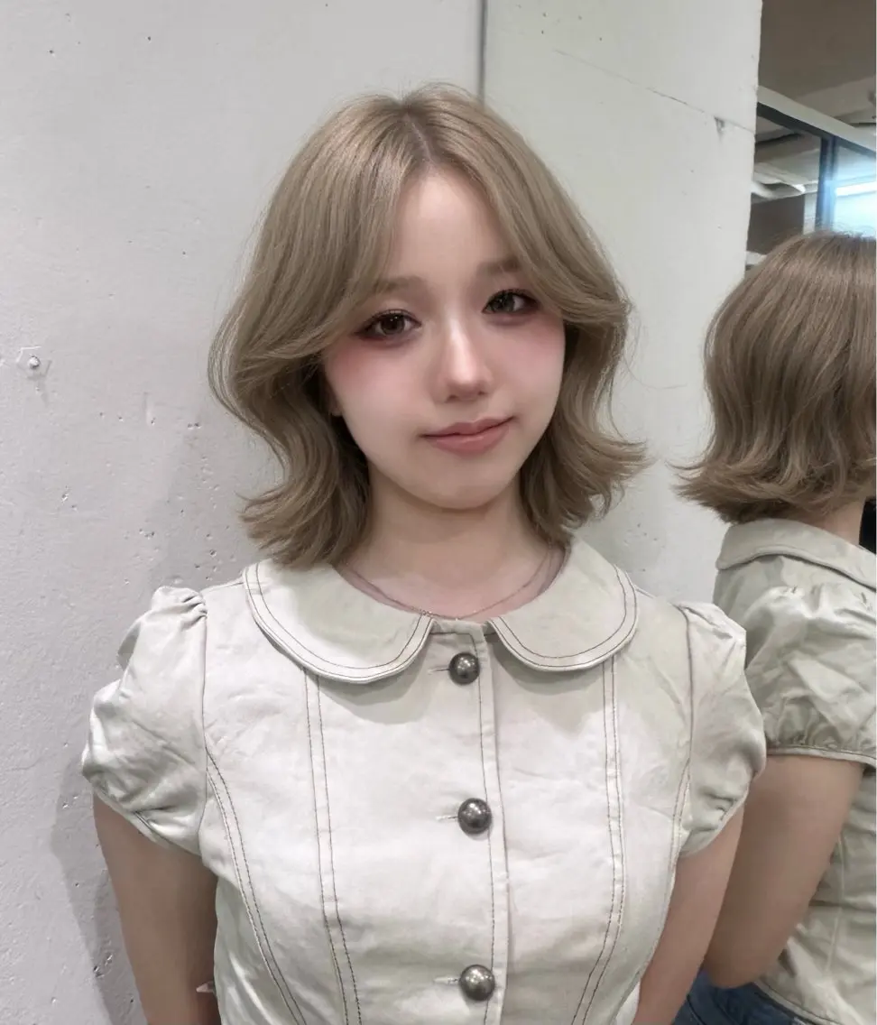 ショート カラー ボブ 外ハネヘア たにぐち はるかのヘアスタイル