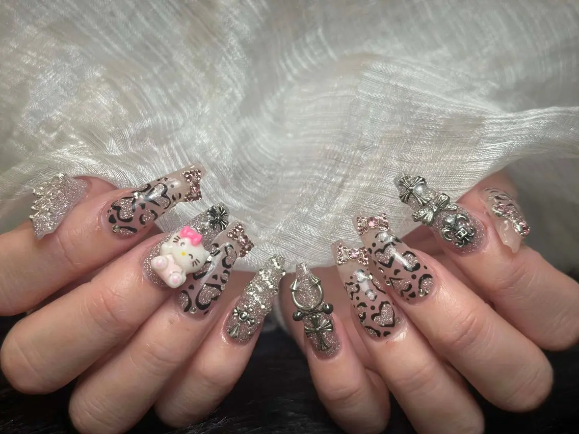 ネイル フレンチネイル ジェルネイル ガーリー 韓国ネイル ロングネイル ハンドネイル NieNail Nezukoのネイルデザイン