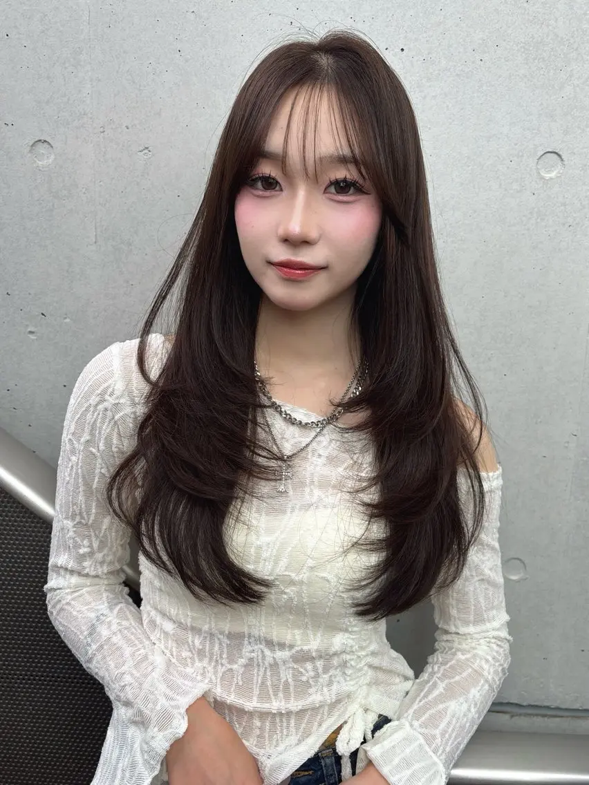 ロング カラー ロングレイヤー グレージュ レイヤーカット ロング カット ヘアカラー トリートメント レイヤーカット /髪質改善/千葉怜寿のヘアスタイル