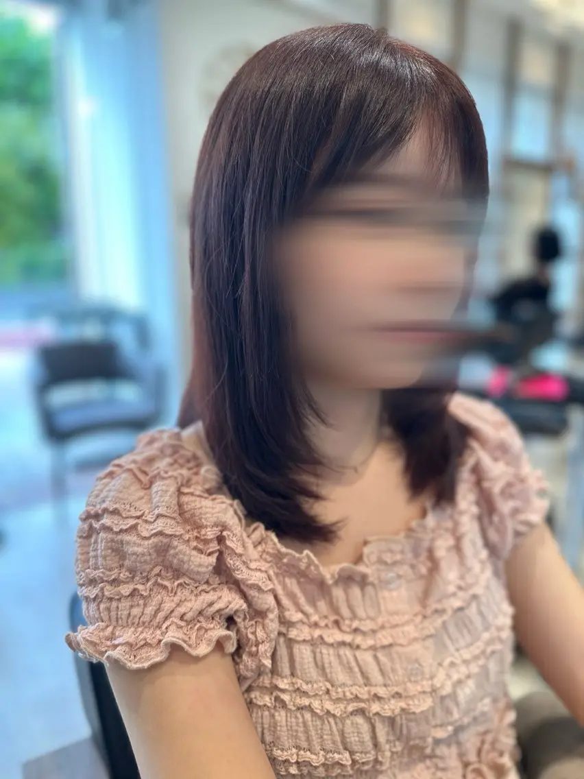 ミディアム 顔周りカット レイヤーカット 石原 麻菜のヘアスタイル