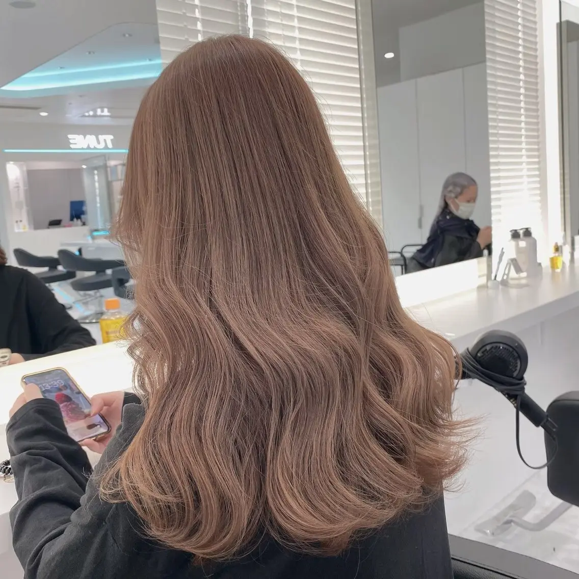 カラー 🫧モテる💗ダメー ジレスハイトーン🫧のヘアスタイル