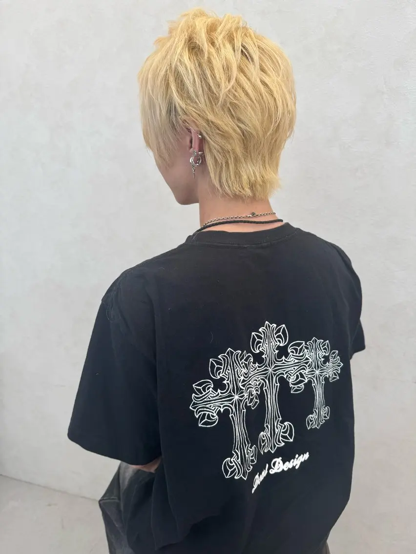 ショート カラー メンズ カット ヘアカラー トリートメント AKI 🐉のヘアスタイル