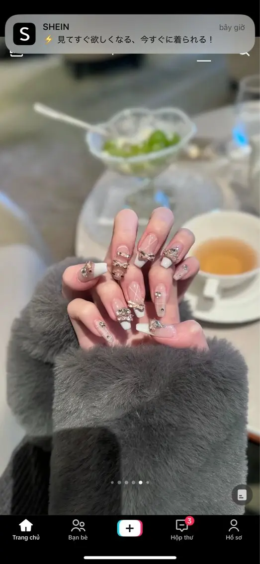 ネイル アートネイル フラワーネイル フレンチネイル ジェルネイル グラデーション ハンドネイル Ryu Nail NekoChanのネイルデザイン