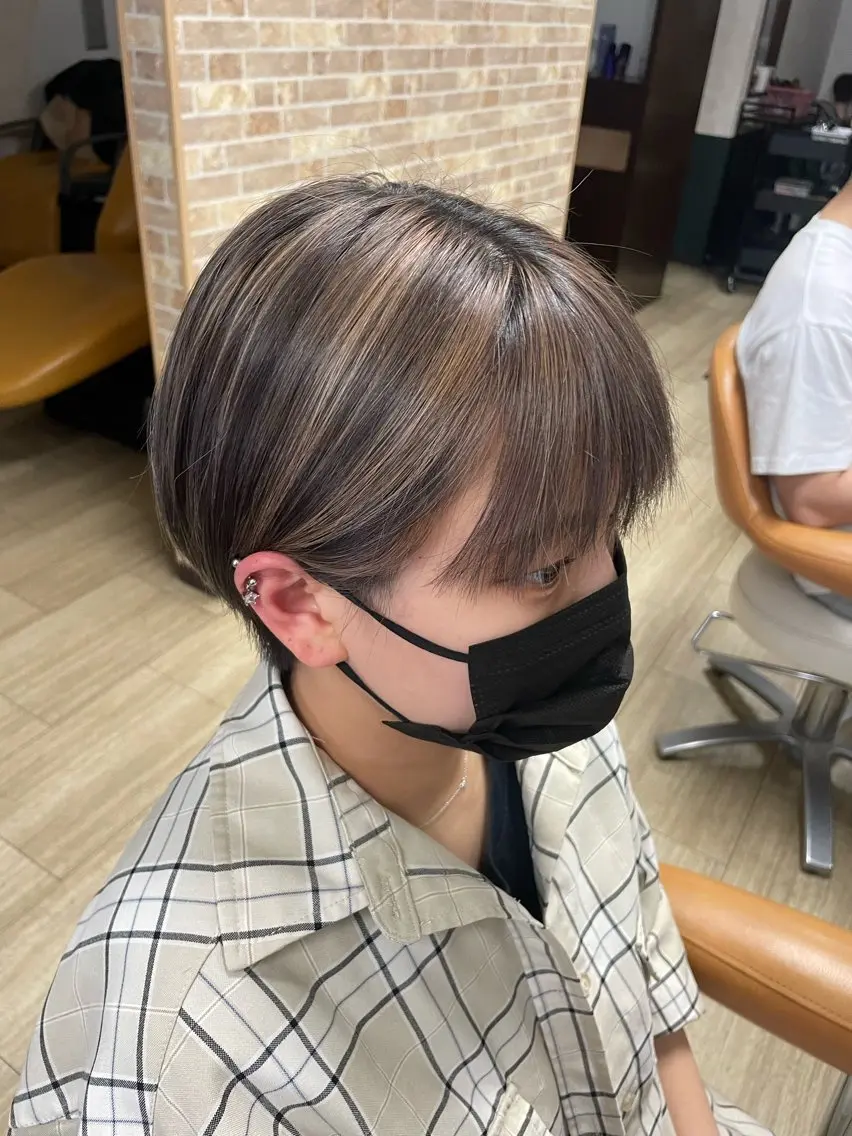 ショート カラー ハイライトカラー ハイライト ヘアカラー 徳留 もも花のヘアスタイル