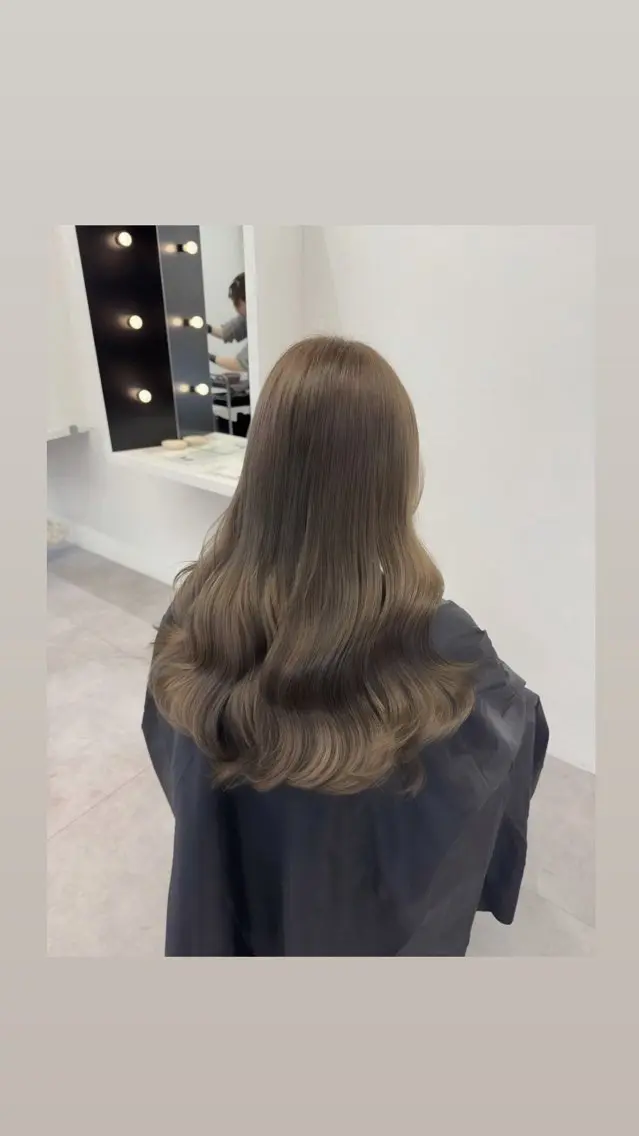 ロング カラー ベージュカラー オリーブベージュ ここね/暗髪/ 縮毛矯正/モデル募集のヘアスタイル