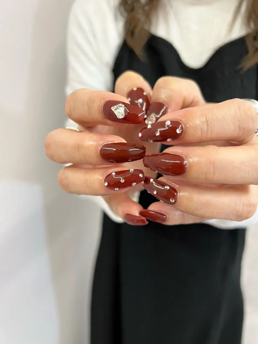 ネイル ボルドー ジェルネイル ハート マグネットネイル ニュアンスネイル ハンドネイル ハンドケア Bana_ Nailのネイルデザイン