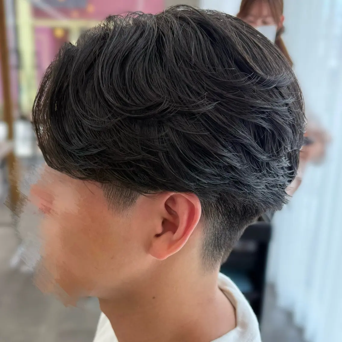 パーマ メンズ センターパート フェザーパーマ メンズパーマ ニュアンスパーマ パーマ 楓🍁毛流れ /フェザーパーマのヘアスタイル