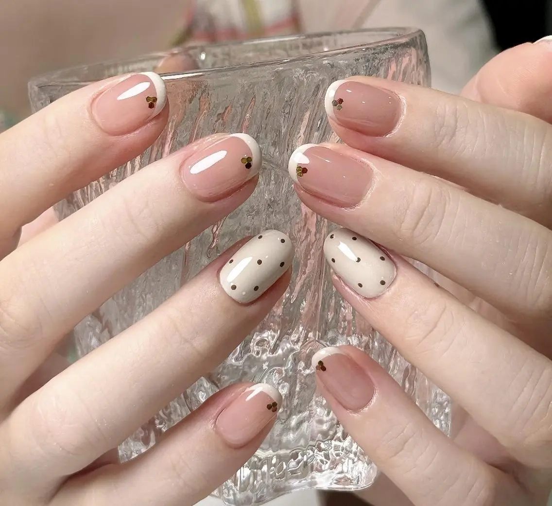 ネイル ストーンネイル ハンドネイル 🎀Best Nail🎀のネイルデザイン