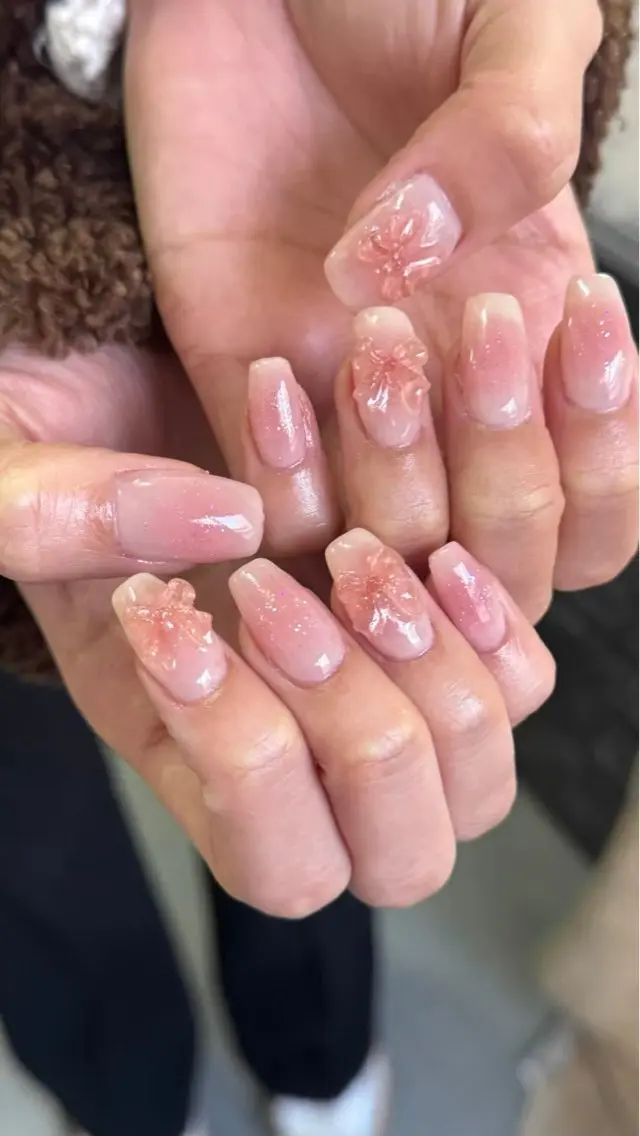 ネイル ハンドネイル カエデ/ 海外ネイル🌺のネイルデザイン