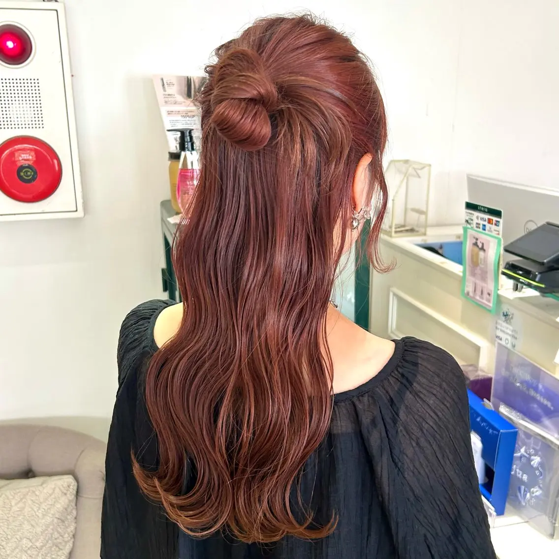 ロング カラー ヘアアレンジ ヘアセット 吉水 彩乃 /ボブ/艶感カラーのヘアスタイル