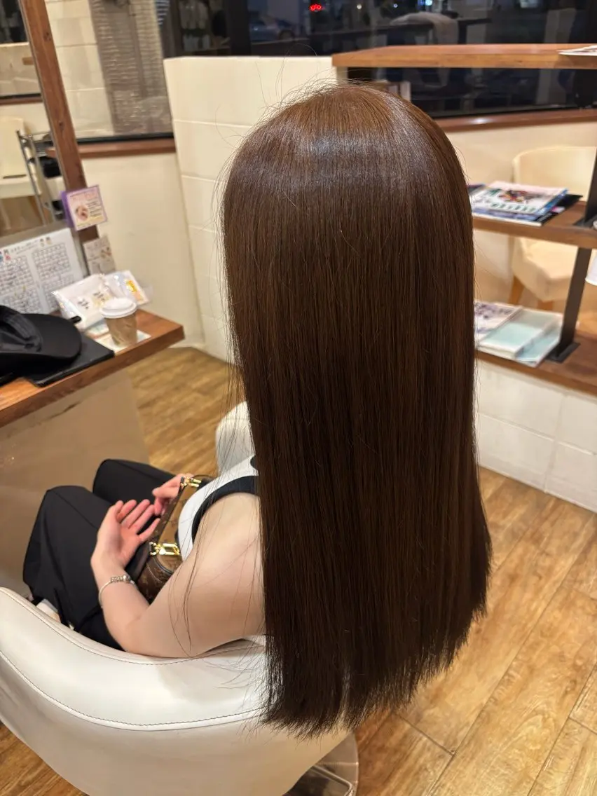ロング トリートメント 鳴海 美海のヘアスタイル
